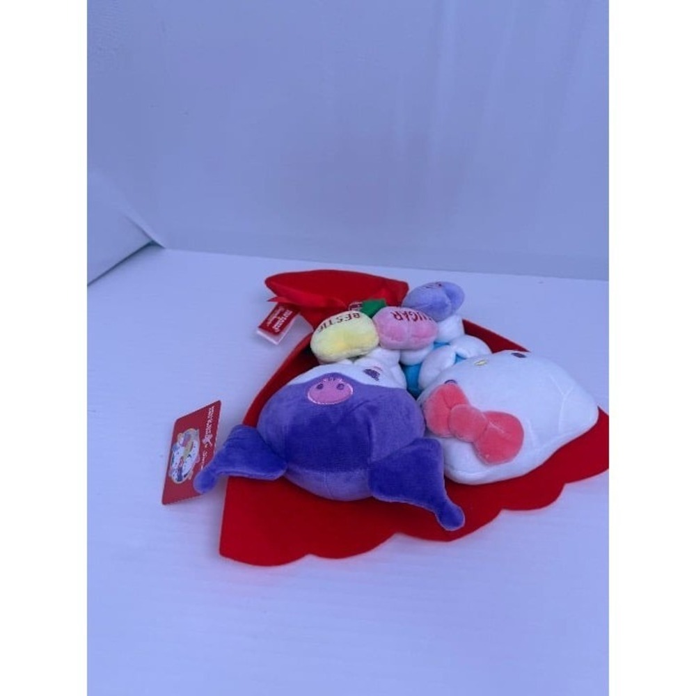 NWT - Hello Kitty and Friends Valentines Sweetheart Plush Bouquet - 2 characters - Picture 4 of 4